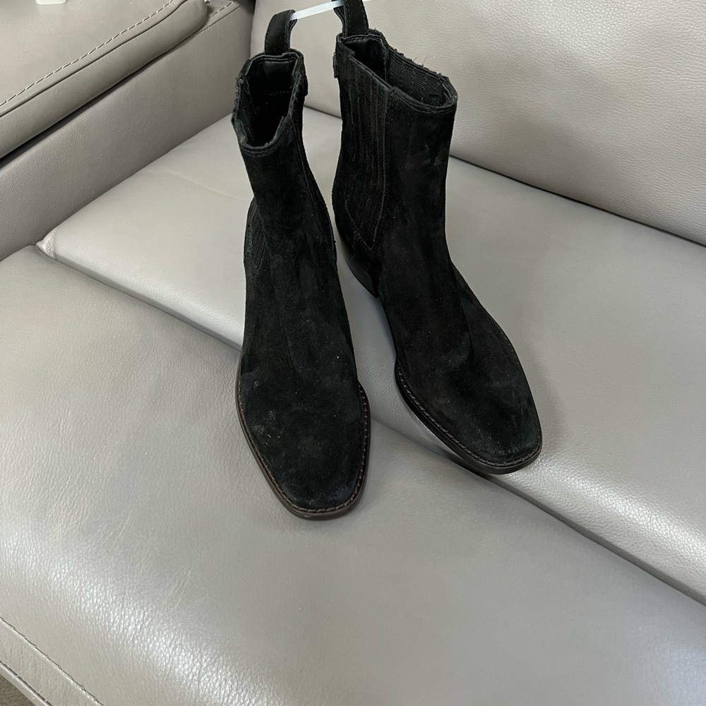 Sam Edelman Bronson woman’s booties